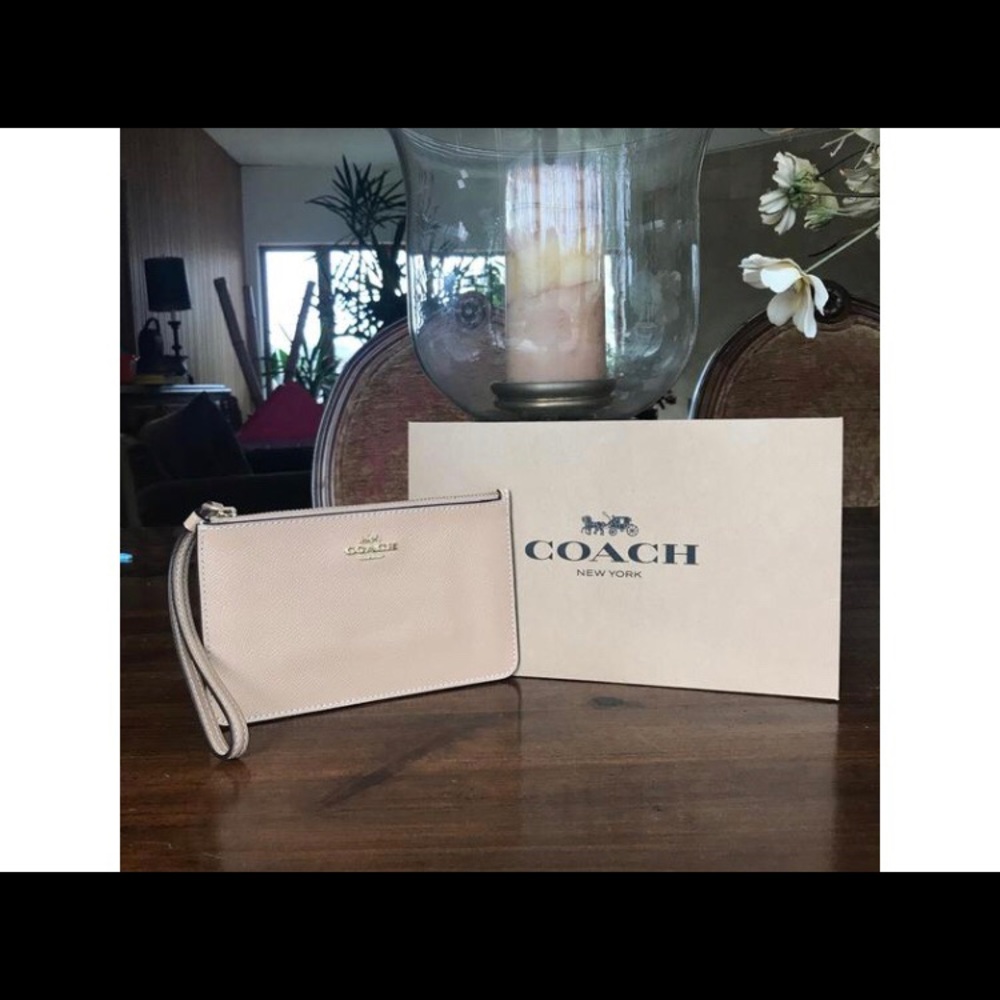 Coach Beechwood Patent Leather Wristlet 🎀 - Picture 2 of 8